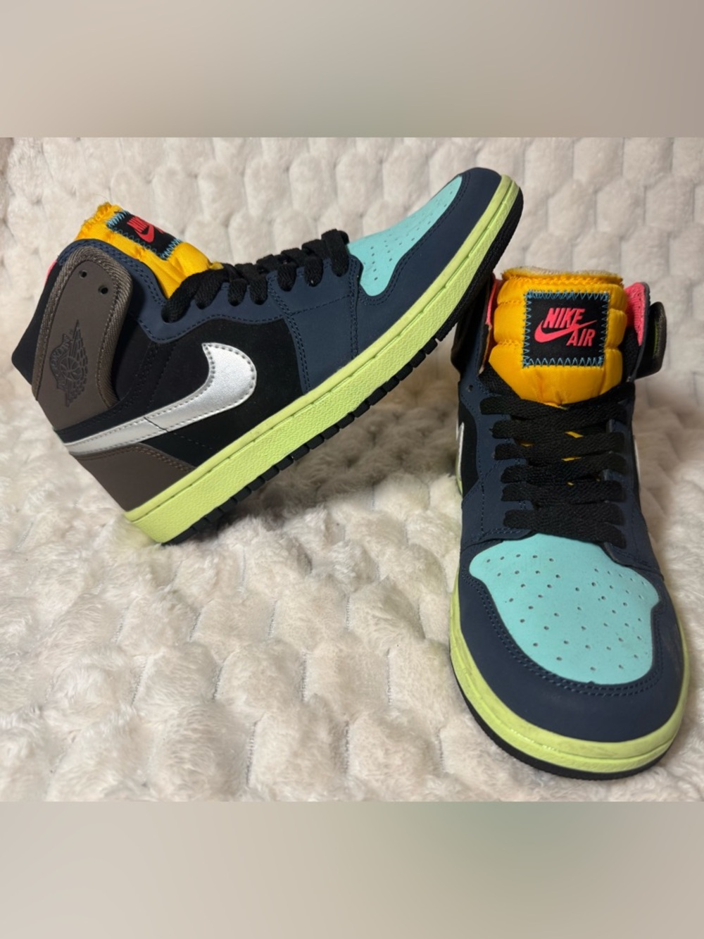 Air Jordan 1 Retro High 'Tokyo Bio Hack' Sneakers